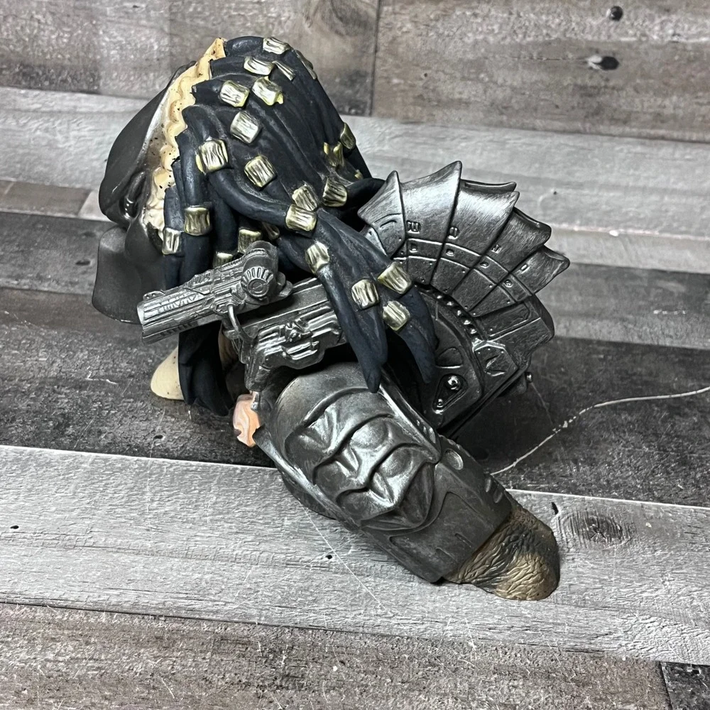 Diamond Select Toys Predator Vinyl Bust Bank 2015 Fox Sci-Fi Collectible Masked - Picture 5 of 8